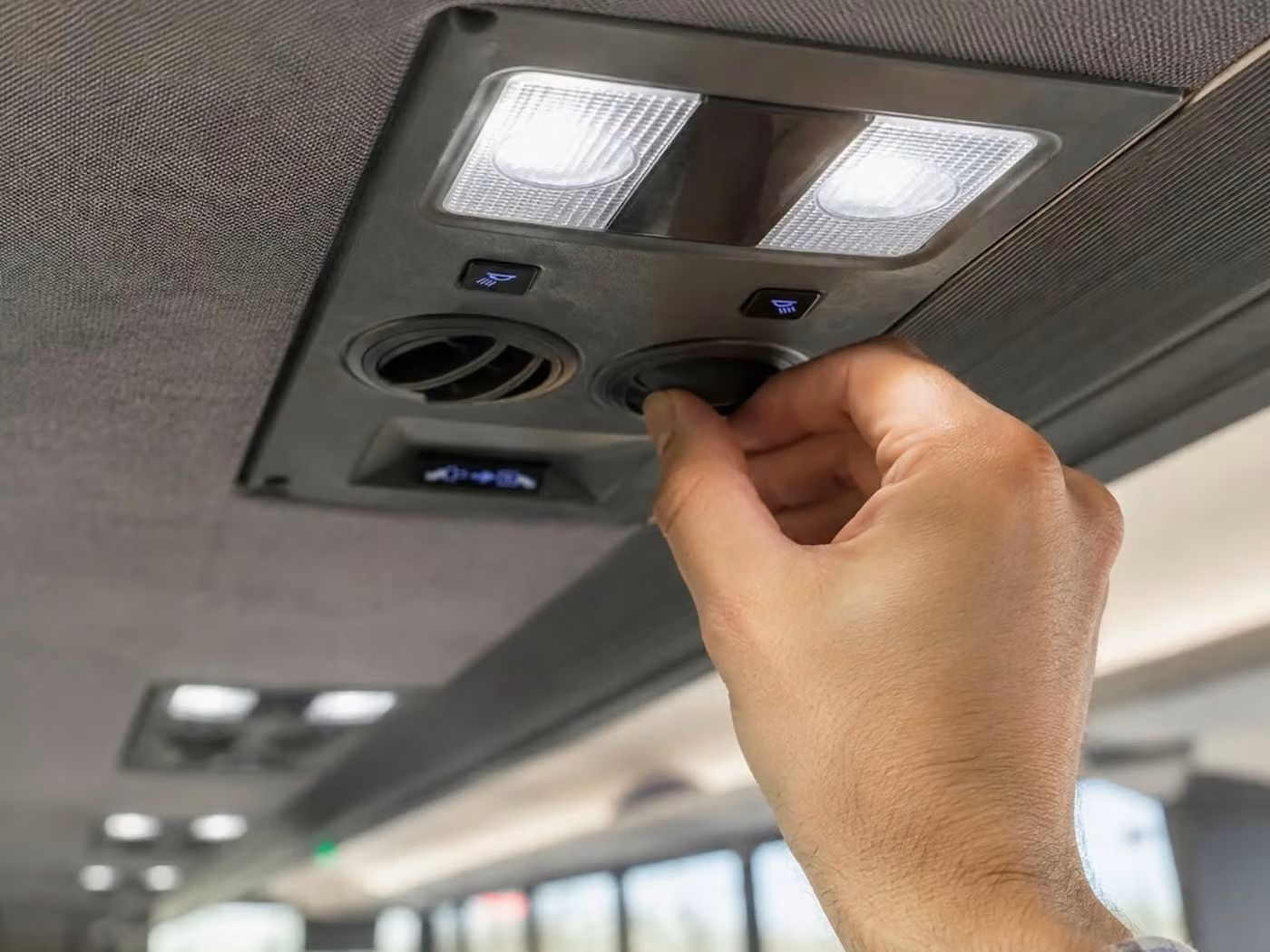 martinez 35 passenger minibus air conditioning