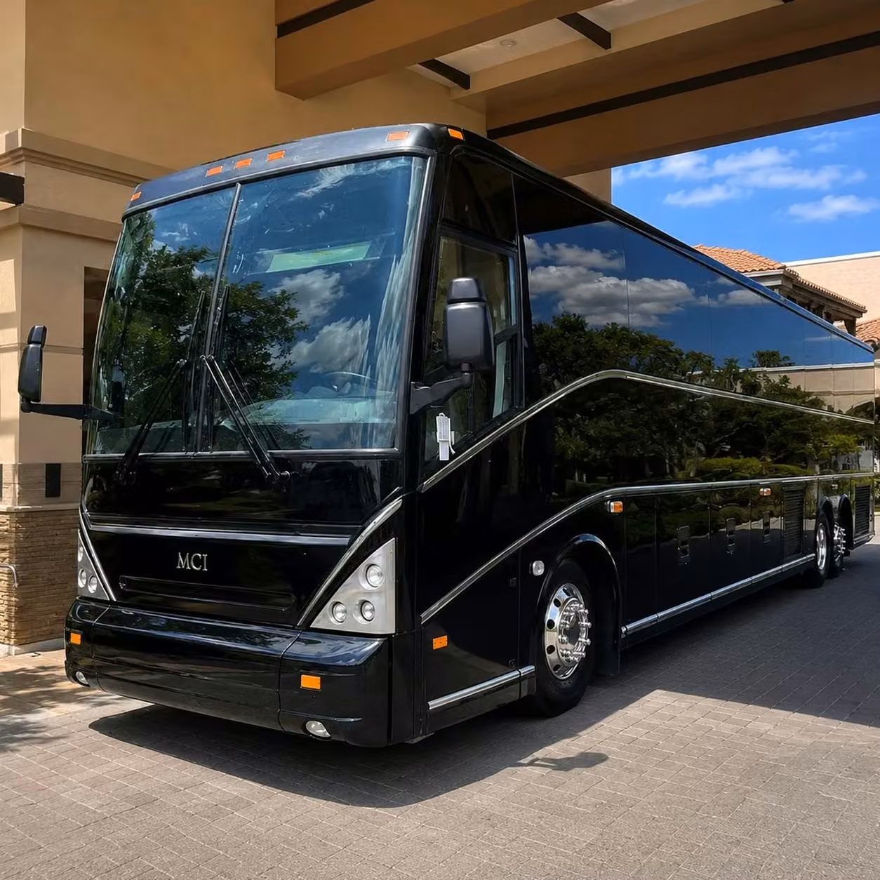 martinez private event bus rentals for groups of all sizes