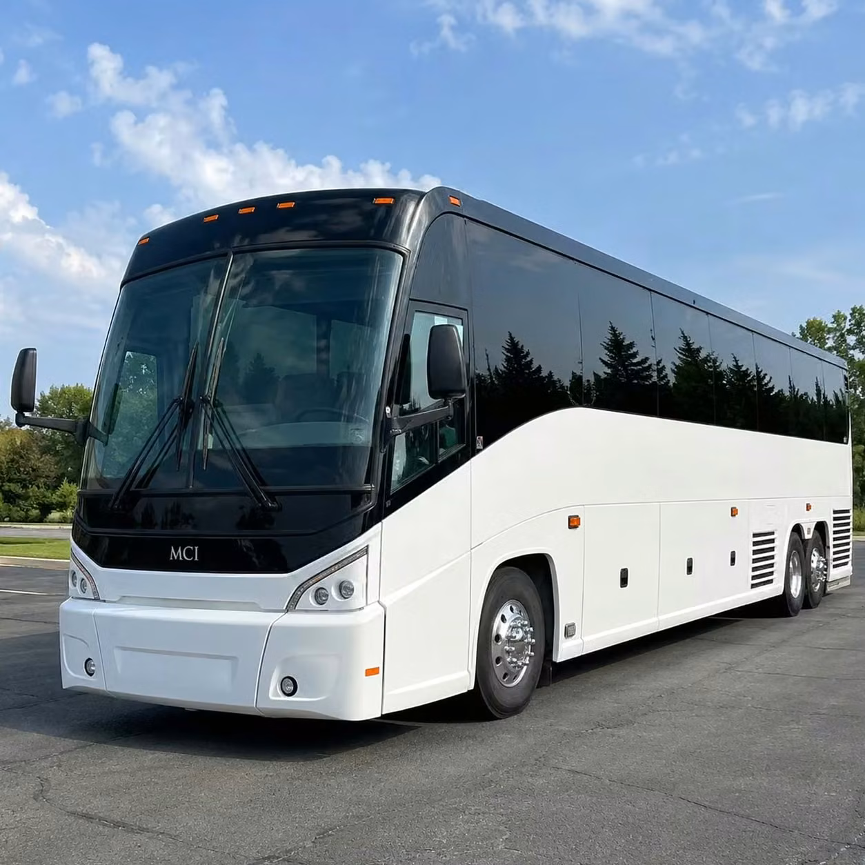 martinez tour bus and equipment transportation for performing bands